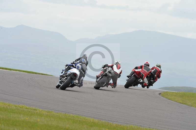 Motorcycle action photographs;anglesey circuit;anglesey trackday photographs;event digital images;eventdigitalimages;no limits trackday;oulton park circuit cheshire;peter wileman photography;trackday;trackday digital images;trackday photos;ty croes circuit wales