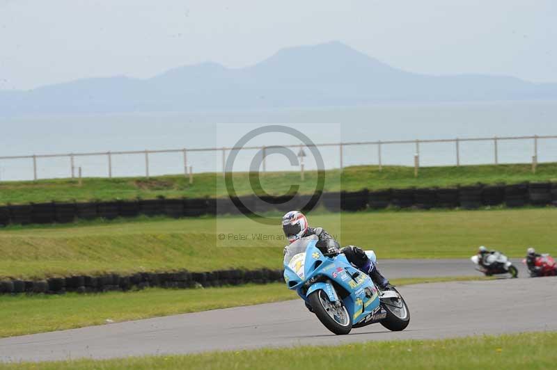 Motorcycle action photographs;anglesey circuit;anglesey trackday photographs;event digital images;eventdigitalimages;no limits trackday;oulton park circuit cheshire;peter wileman photography;trackday;trackday digital images;trackday photos;ty croes circuit wales