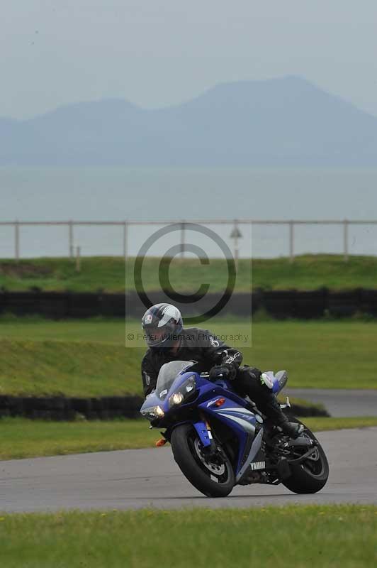 Motorcycle action photographs;anglesey circuit;anglesey trackday photographs;event digital images;eventdigitalimages;no limits trackday;oulton park circuit cheshire;peter wileman photography;trackday;trackday digital images;trackday photos;ty croes circuit wales