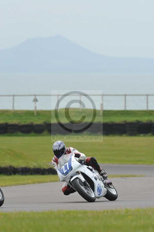 Motorcycle action photographs;anglesey circuit;anglesey trackday photographs;event digital images;eventdigitalimages;no limits trackday;oulton park circuit cheshire;peter wileman photography;trackday;trackday digital images;trackday photos;ty croes circuit wales