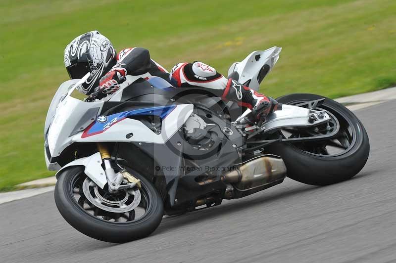 Motorcycle action photographs;anglesey circuit;anglesey trackday photographs;event digital images;eventdigitalimages;no limits trackday;oulton park circuit cheshire;peter wileman photography;trackday;trackday digital images;trackday photos;ty croes circuit wales