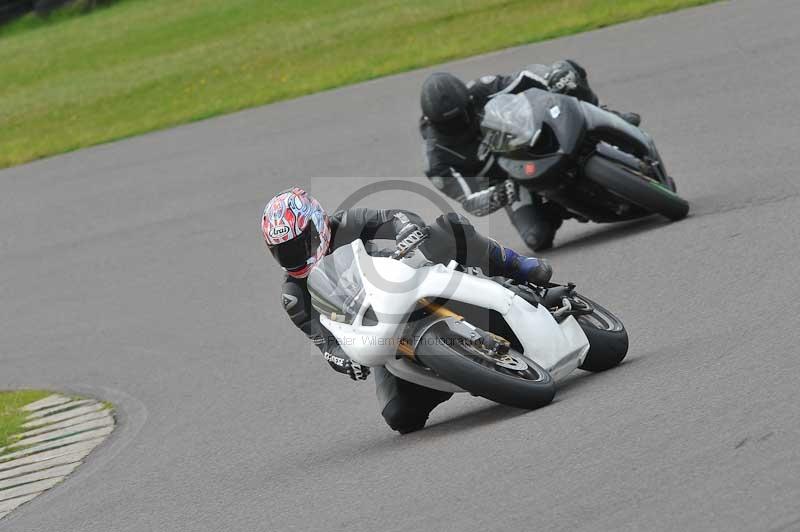 Motorcycle action photographs;anglesey circuit;anglesey trackday photographs;event digital images;eventdigitalimages;no limits trackday;oulton park circuit cheshire;peter wileman photography;trackday;trackday digital images;trackday photos;ty croes circuit wales