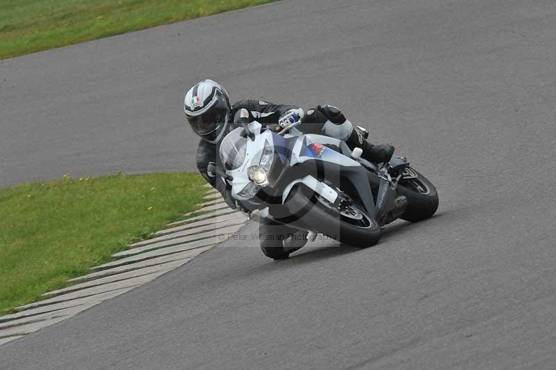 Motorcycle action photographs;anglesey circuit;anglesey trackday photographs;event digital images;eventdigitalimages;no limits trackday;oulton park circuit cheshire;peter wileman photography;trackday;trackday digital images;trackday photos;ty croes circuit wales