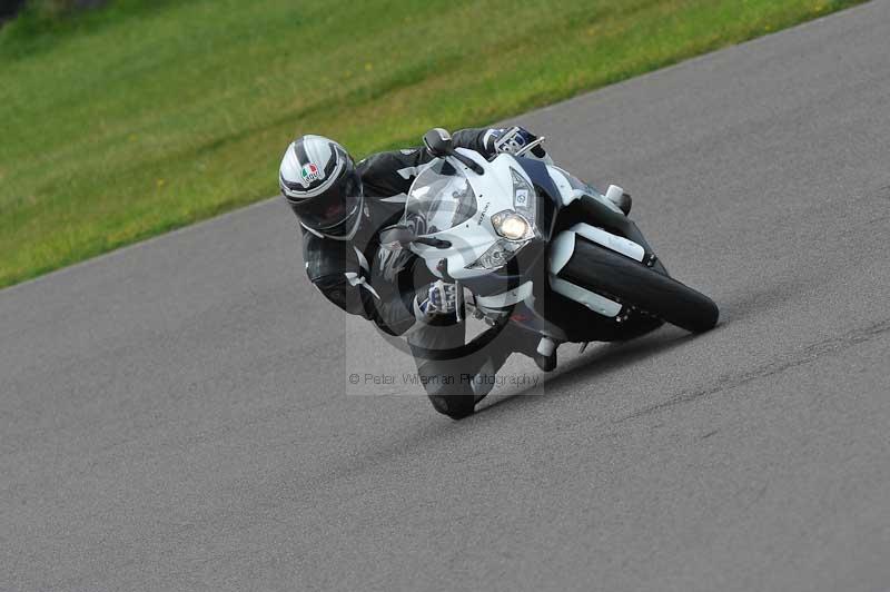 Motorcycle action photographs;anglesey circuit;anglesey trackday photographs;event digital images;eventdigitalimages;no limits trackday;oulton park circuit cheshire;peter wileman photography;trackday;trackday digital images;trackday photos;ty croes circuit wales