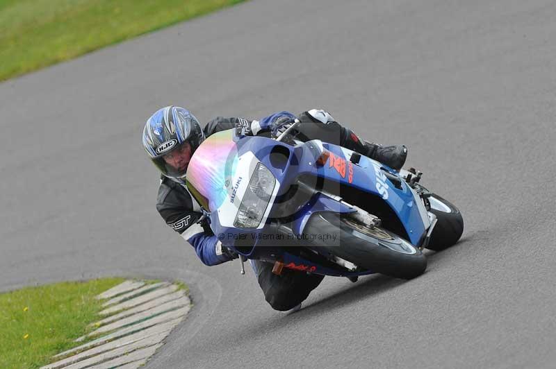 Motorcycle action photographs;anglesey circuit;anglesey trackday photographs;event digital images;eventdigitalimages;no limits trackday;oulton park circuit cheshire;peter wileman photography;trackday;trackday digital images;trackday photos;ty croes circuit wales