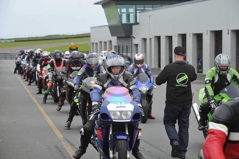 Motorcycle action photographs;anglesey circuit;anglesey trackday photographs;event digital images;eventdigitalimages;no limits trackday;oulton park circuit cheshire;peter wileman photography;trackday;trackday digital images;trackday photos;ty croes circuit wales