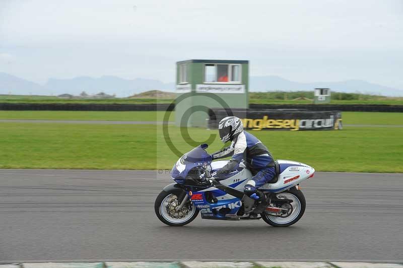 Motorcycle action photographs;anglesey circuit;anglesey trackday photographs;event digital images;eventdigitalimages;no limits trackday;oulton park circuit cheshire;peter wileman photography;trackday;trackday digital images;trackday photos;ty croes circuit wales