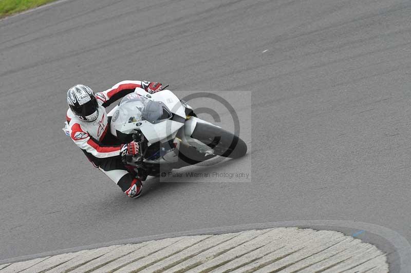 Motorcycle action photographs;anglesey circuit;anglesey trackday photographs;event digital images;eventdigitalimages;no limits trackday;oulton park circuit cheshire;peter wileman photography;trackday;trackday digital images;trackday photos;ty croes circuit wales