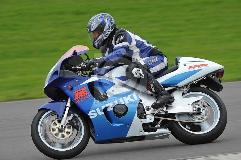 Motorcycle action photographs;anglesey circuit;anglesey trackday photographs;event digital images;eventdigitalimages;no limits trackday;oulton park circuit cheshire;peter wileman photography;trackday;trackday digital images;trackday photos;ty croes circuit wales