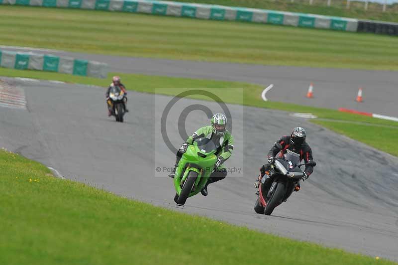 Motorcycle action photographs;anglesey circuit;anglesey trackday photographs;event digital images;eventdigitalimages;no limits trackday;oulton park circuit cheshire;peter wileman photography;trackday;trackday digital images;trackday photos;ty croes circuit wales