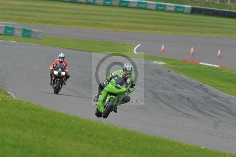 Motorcycle action photographs;anglesey circuit;anglesey trackday photographs;event digital images;eventdigitalimages;no limits trackday;oulton park circuit cheshire;peter wileman photography;trackday;trackday digital images;trackday photos;ty croes circuit wales