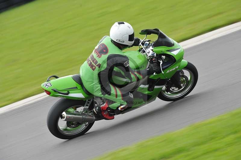 Motorcycle action photographs;anglesey circuit;anglesey trackday photographs;event digital images;eventdigitalimages;no limits trackday;oulton park circuit cheshire;peter wileman photography;trackday;trackday digital images;trackday photos;ty croes circuit wales