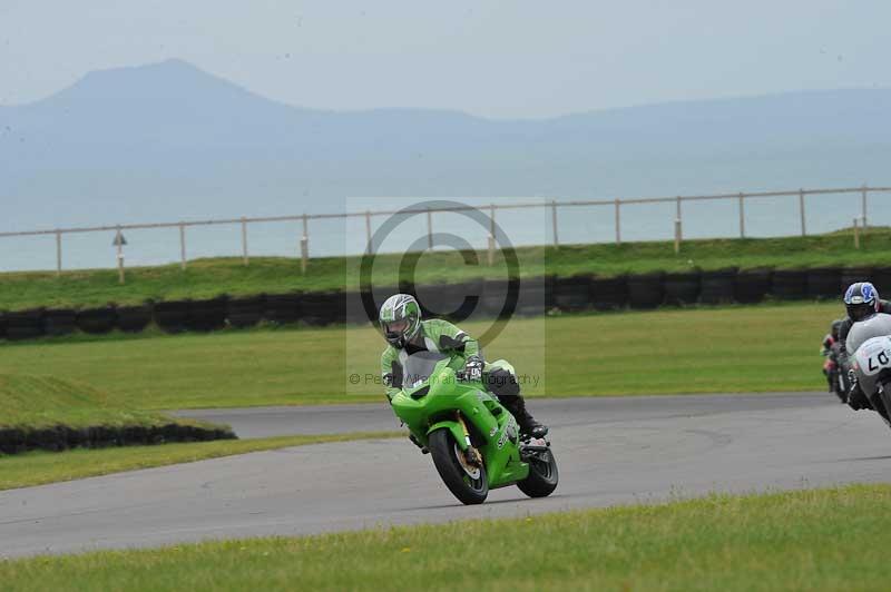 Motorcycle action photographs;anglesey circuit;anglesey trackday photographs;event digital images;eventdigitalimages;no limits trackday;oulton park circuit cheshire;peter wileman photography;trackday;trackday digital images;trackday photos;ty croes circuit wales