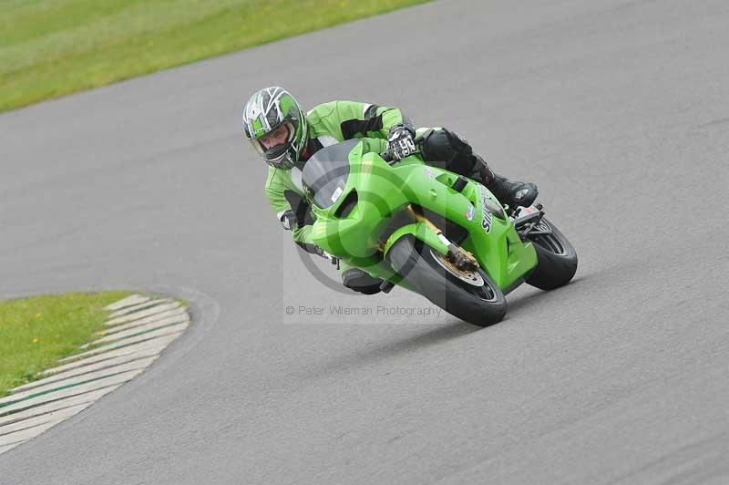 Motorcycle action photographs;anglesey circuit;anglesey trackday photographs;event digital images;eventdigitalimages;no limits trackday;oulton park circuit cheshire;peter wileman photography;trackday;trackday digital images;trackday photos;ty croes circuit wales