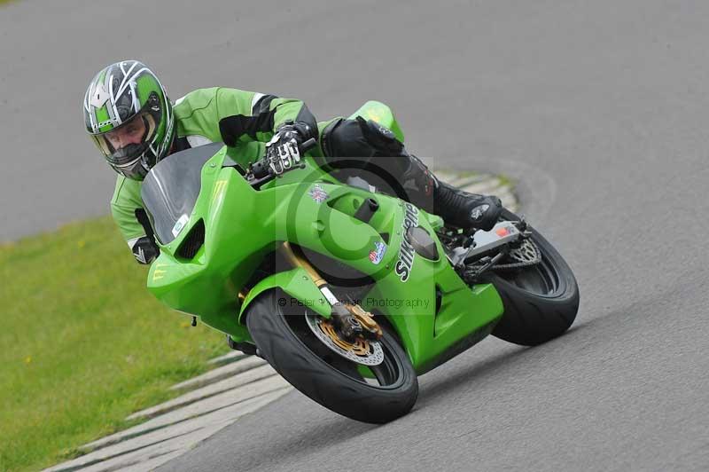 Motorcycle action photographs;anglesey circuit;anglesey trackday photographs;event digital images;eventdigitalimages;no limits trackday;oulton park circuit cheshire;peter wileman photography;trackday;trackday digital images;trackday photos;ty croes circuit wales