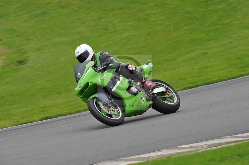 Motorcycle action photographs;anglesey circuit;anglesey trackday photographs;event digital images;eventdigitalimages;no limits trackday;oulton park circuit cheshire;peter wileman photography;trackday;trackday digital images;trackday photos;ty croes circuit wales