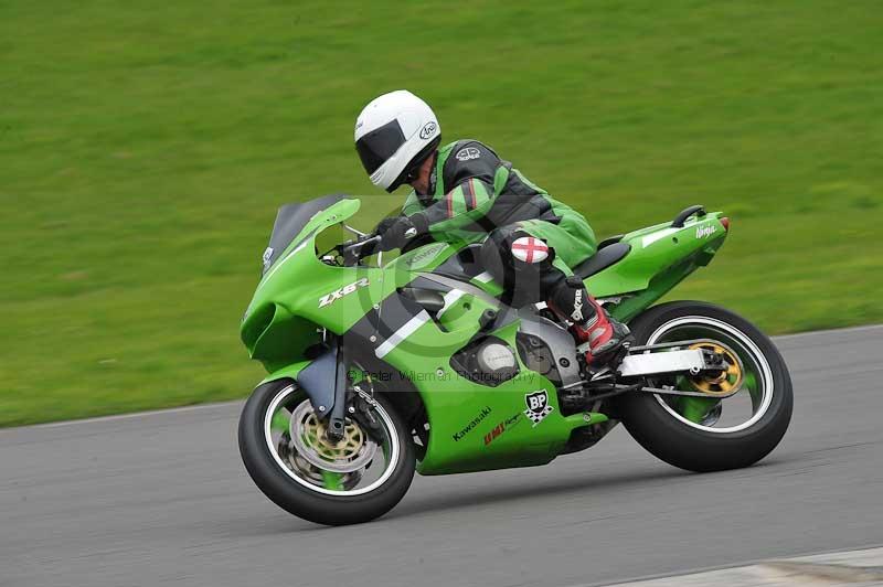 Motorcycle action photographs;anglesey circuit;anglesey trackday photographs;event digital images;eventdigitalimages;no limits trackday;oulton park circuit cheshire;peter wileman photography;trackday;trackday digital images;trackday photos;ty croes circuit wales