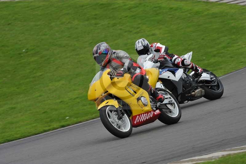 Motorcycle action photographs;anglesey circuit;anglesey trackday photographs;event digital images;eventdigitalimages;no limits trackday;oulton park circuit cheshire;peter wileman photography;trackday;trackday digital images;trackday photos;ty croes circuit wales