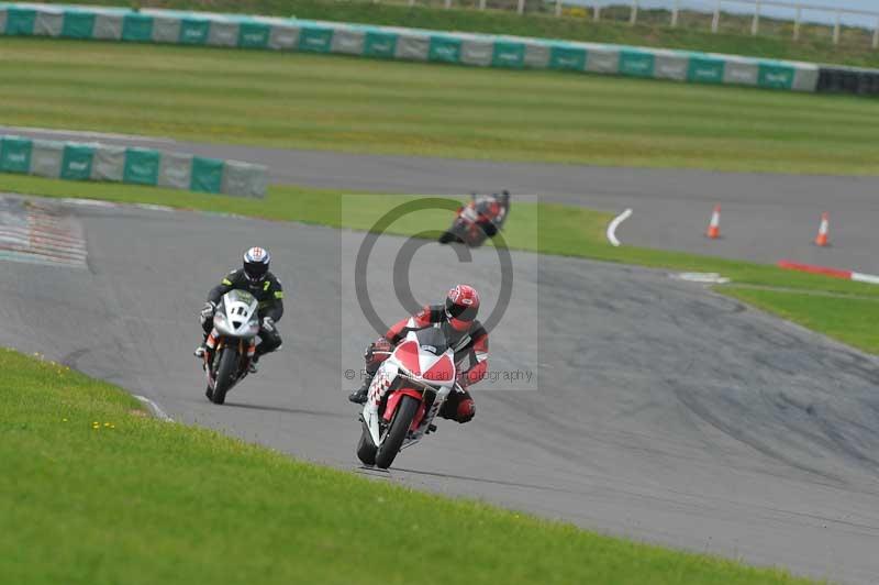 Motorcycle action photographs;anglesey circuit;anglesey trackday photographs;event digital images;eventdigitalimages;no limits trackday;oulton park circuit cheshire;peter wileman photography;trackday;trackday digital images;trackday photos;ty croes circuit wales