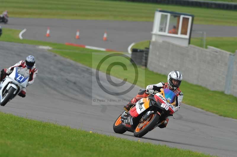 Motorcycle action photographs;anglesey circuit;anglesey trackday photographs;event digital images;eventdigitalimages;no limits trackday;oulton park circuit cheshire;peter wileman photography;trackday;trackday digital images;trackday photos;ty croes circuit wales