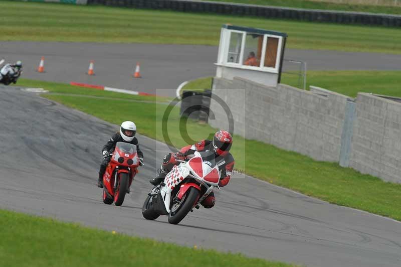 Motorcycle action photographs;anglesey circuit;anglesey trackday photographs;event digital images;eventdigitalimages;no limits trackday;oulton park circuit cheshire;peter wileman photography;trackday;trackday digital images;trackday photos;ty croes circuit wales