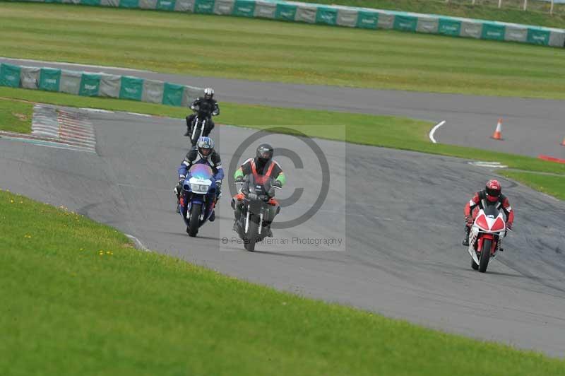 Motorcycle action photographs;anglesey circuit;anglesey trackday photographs;event digital images;eventdigitalimages;no limits trackday;oulton park circuit cheshire;peter wileman photography;trackday;trackday digital images;trackday photos;ty croes circuit wales