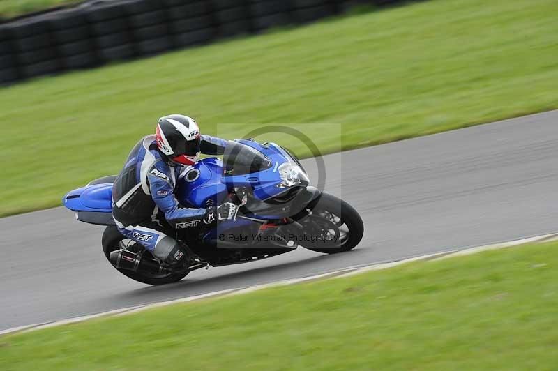 Motorcycle action photographs;anglesey circuit;anglesey trackday photographs;event digital images;eventdigitalimages;no limits trackday;oulton park circuit cheshire;peter wileman photography;trackday;trackday digital images;trackday photos;ty croes circuit wales