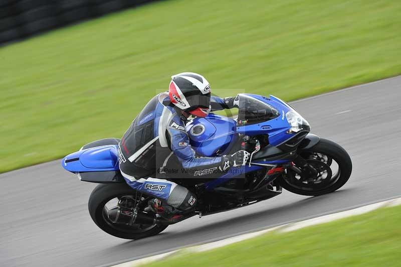 Motorcycle action photographs;anglesey circuit;anglesey trackday photographs;event digital images;eventdigitalimages;no limits trackday;oulton park circuit cheshire;peter wileman photography;trackday;trackday digital images;trackday photos;ty croes circuit wales