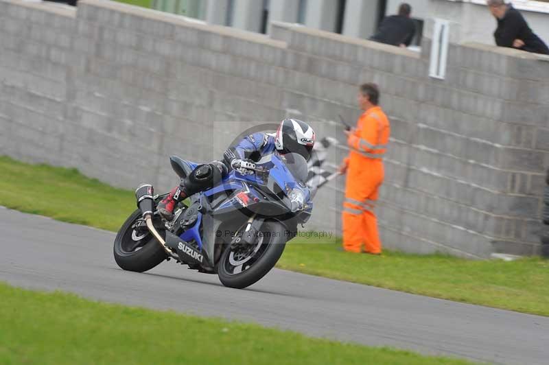 Motorcycle action photographs;anglesey circuit;anglesey trackday photographs;event digital images;eventdigitalimages;no limits trackday;oulton park circuit cheshire;peter wileman photography;trackday;trackday digital images;trackday photos;ty croes circuit wales