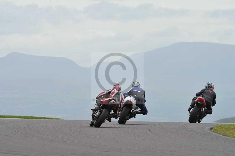 Motorcycle action photographs;anglesey circuit;anglesey trackday photographs;event digital images;eventdigitalimages;no limits trackday;oulton park circuit cheshire;peter wileman photography;trackday;trackday digital images;trackday photos;ty croes circuit wales