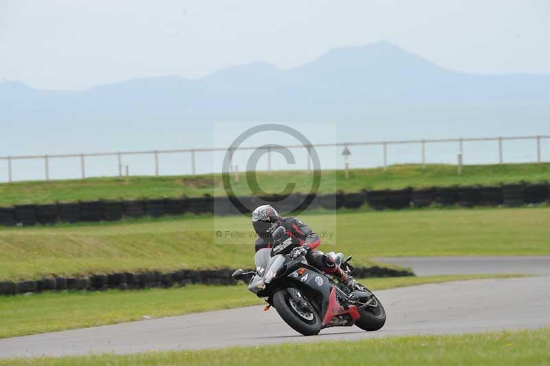 Motorcycle action photographs;anglesey circuit;anglesey trackday photographs;event digital images;eventdigitalimages;no limits trackday;oulton park circuit cheshire;peter wileman photography;trackday;trackday digital images;trackday photos;ty croes circuit wales