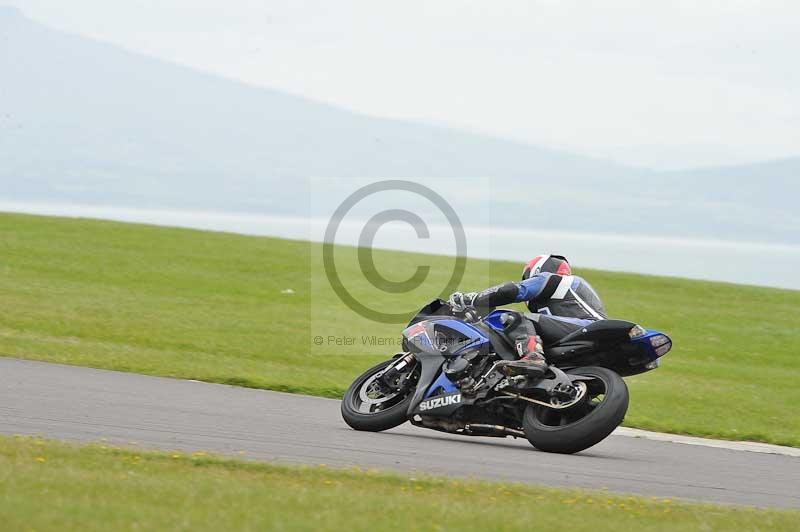 Motorcycle action photographs;anglesey circuit;anglesey trackday photographs;event digital images;eventdigitalimages;no limits trackday;oulton park circuit cheshire;peter wileman photography;trackday;trackday digital images;trackday photos;ty croes circuit wales