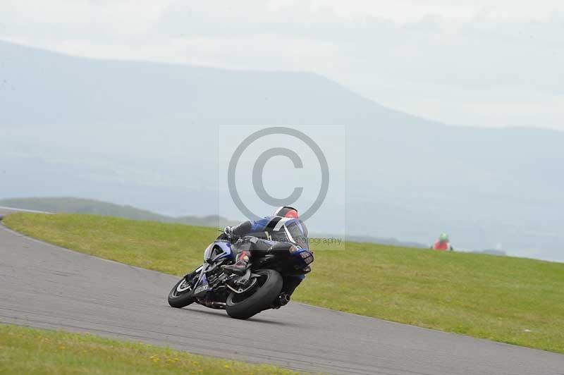 Motorcycle action photographs;anglesey circuit;anglesey trackday photographs;event digital images;eventdigitalimages;no limits trackday;oulton park circuit cheshire;peter wileman photography;trackday;trackday digital images;trackday photos;ty croes circuit wales