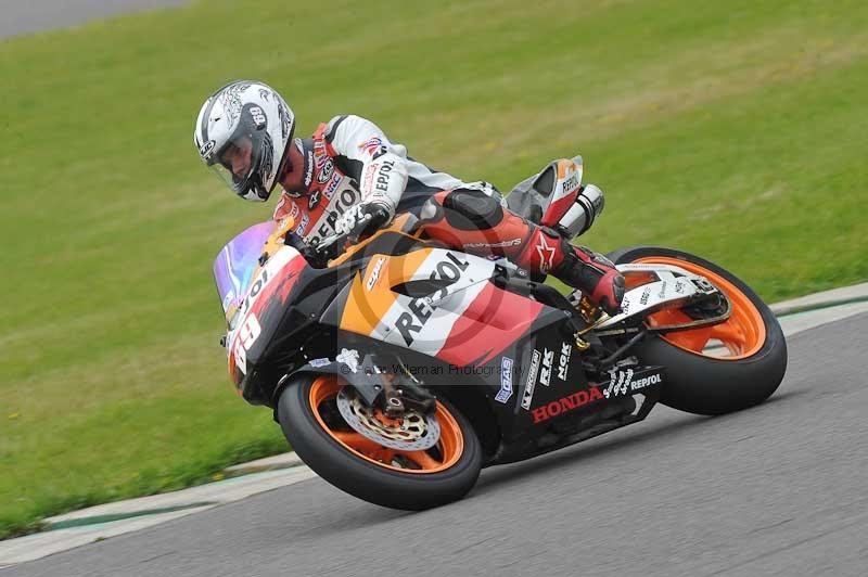 Motorcycle action photographs;anglesey circuit;anglesey trackday photographs;event digital images;eventdigitalimages;no limits trackday;oulton park circuit cheshire;peter wileman photography;trackday;trackday digital images;trackday photos;ty croes circuit wales