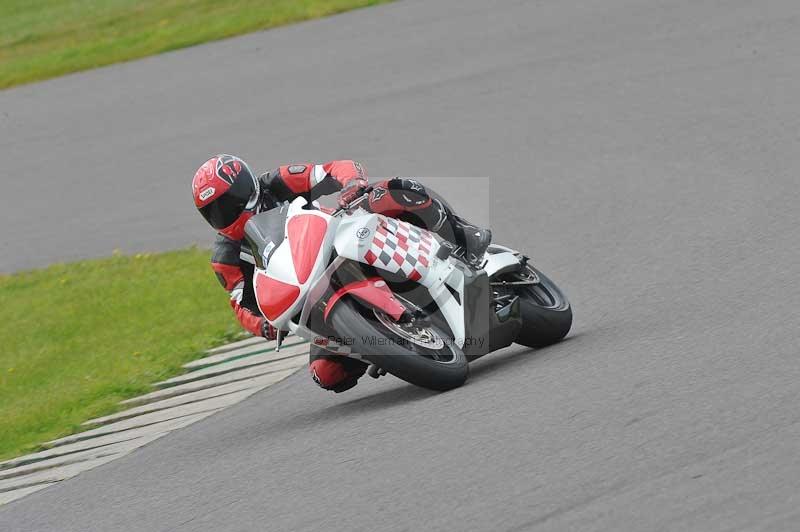 Motorcycle action photographs;anglesey circuit;anglesey trackday photographs;event digital images;eventdigitalimages;no limits trackday;oulton park circuit cheshire;peter wileman photography;trackday;trackday digital images;trackday photos;ty croes circuit wales