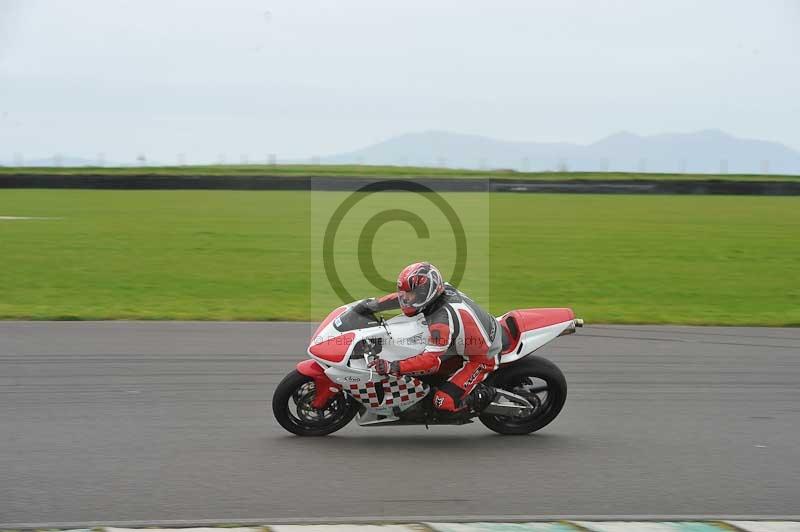 Motorcycle action photographs;anglesey circuit;anglesey trackday photographs;event digital images;eventdigitalimages;no limits trackday;oulton park circuit cheshire;peter wileman photography;trackday;trackday digital images;trackday photos;ty croes circuit wales