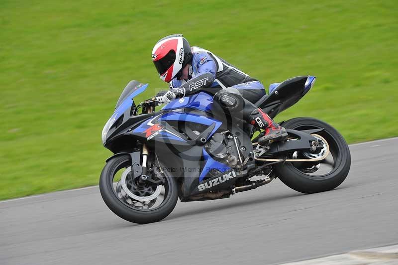 Motorcycle action photographs;anglesey circuit;anglesey trackday photographs;event digital images;eventdigitalimages;no limits trackday;oulton park circuit cheshire;peter wileman photography;trackday;trackday digital images;trackday photos;ty croes circuit wales