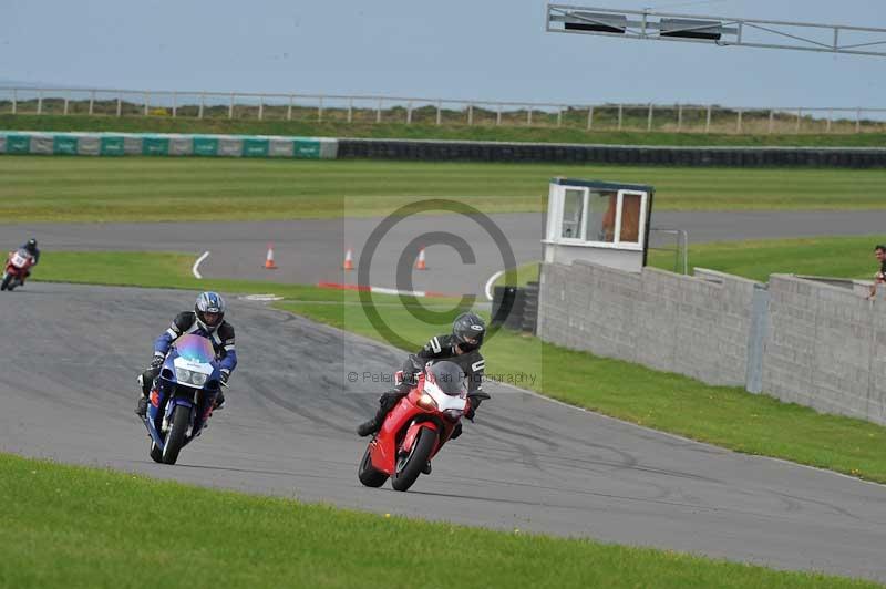 Motorcycle action photographs;anglesey circuit;anglesey trackday photographs;event digital images;eventdigitalimages;no limits trackday;oulton park circuit cheshire;peter wileman photography;trackday;trackday digital images;trackday photos;ty croes circuit wales