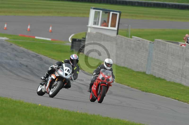 Motorcycle action photographs;anglesey circuit;anglesey trackday photographs;event digital images;eventdigitalimages;no limits trackday;oulton park circuit cheshire;peter wileman photography;trackday;trackday digital images;trackday photos;ty croes circuit wales