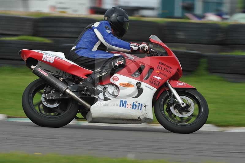 Motorcycle action photographs;anglesey circuit;anglesey trackday photographs;event digital images;eventdigitalimages;no limits trackday;oulton park circuit cheshire;peter wileman photography;trackday;trackday digital images;trackday photos;ty croes circuit wales