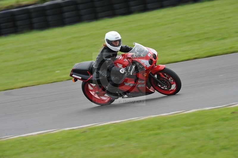 Motorcycle action photographs;anglesey circuit;anglesey trackday photographs;event digital images;eventdigitalimages;no limits trackday;oulton park circuit cheshire;peter wileman photography;trackday;trackday digital images;trackday photos;ty croes circuit wales