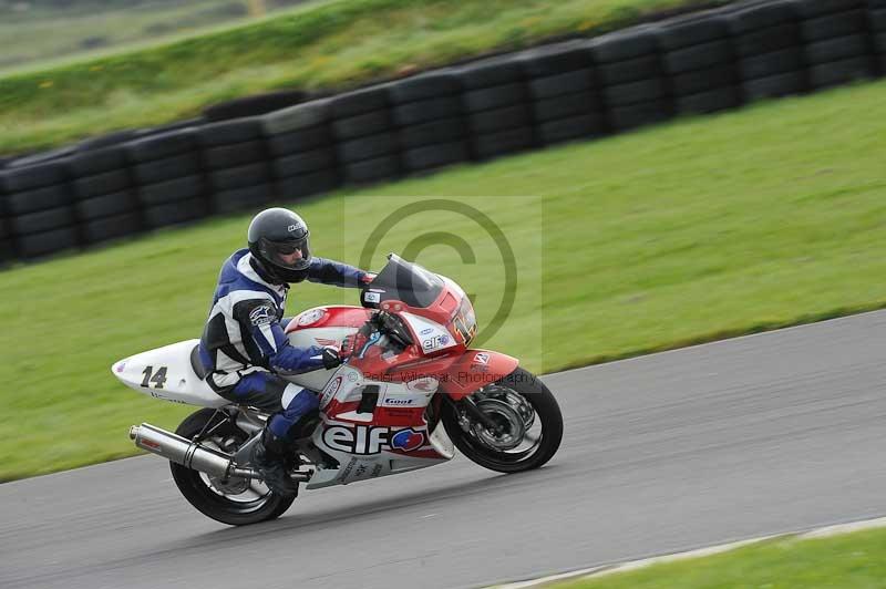 Motorcycle action photographs;anglesey circuit;anglesey trackday photographs;event digital images;eventdigitalimages;no limits trackday;oulton park circuit cheshire;peter wileman photography;trackday;trackday digital images;trackday photos;ty croes circuit wales