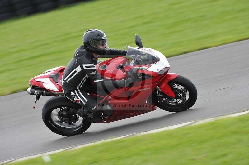 Motorcycle action photographs;anglesey circuit;anglesey trackday photographs;event digital images;eventdigitalimages;no limits trackday;oulton park circuit cheshire;peter wileman photography;trackday;trackday digital images;trackday photos;ty croes circuit wales