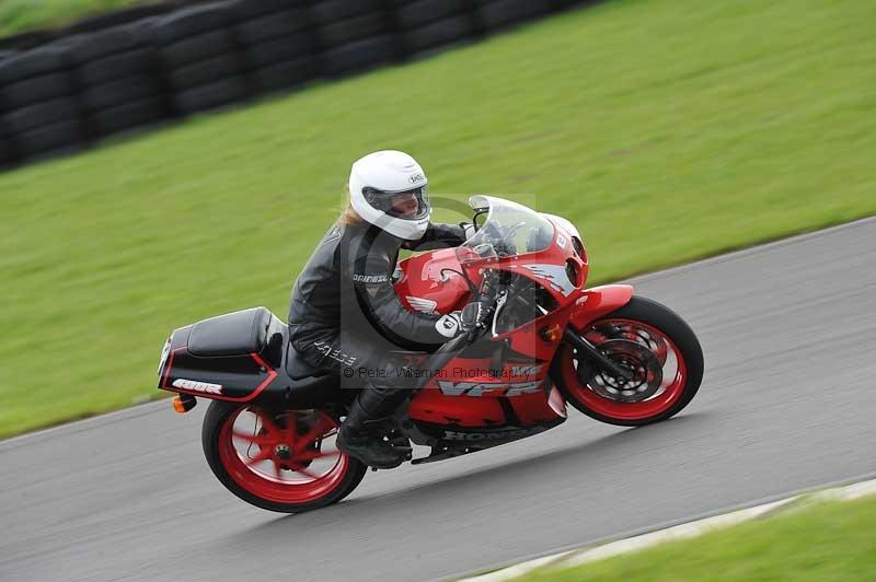 Motorcycle action photographs;anglesey circuit;anglesey trackday photographs;event digital images;eventdigitalimages;no limits trackday;oulton park circuit cheshire;peter wileman photography;trackday;trackday digital images;trackday photos;ty croes circuit wales