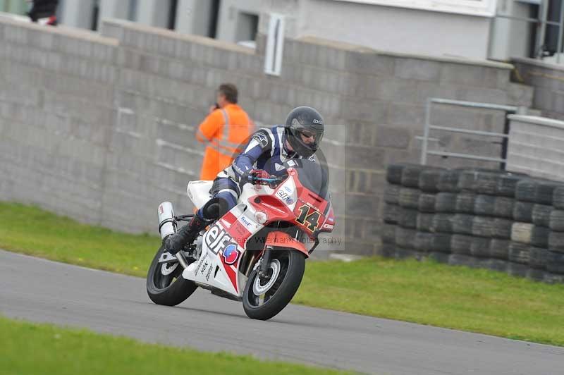 Motorcycle action photographs;anglesey circuit;anglesey trackday photographs;event digital images;eventdigitalimages;no limits trackday;oulton park circuit cheshire;peter wileman photography;trackday;trackday digital images;trackday photos;ty croes circuit wales