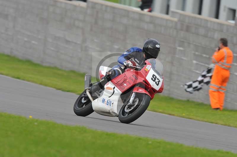 Motorcycle action photographs;anglesey circuit;anglesey trackday photographs;event digital images;eventdigitalimages;no limits trackday;oulton park circuit cheshire;peter wileman photography;trackday;trackday digital images;trackday photos;ty croes circuit wales