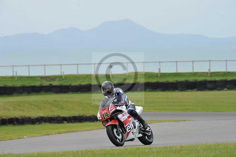 Motorcycle action photographs;anglesey circuit;anglesey trackday photographs;event digital images;eventdigitalimages;no limits trackday;oulton park circuit cheshire;peter wileman photography;trackday;trackday digital images;trackday photos;ty croes circuit wales