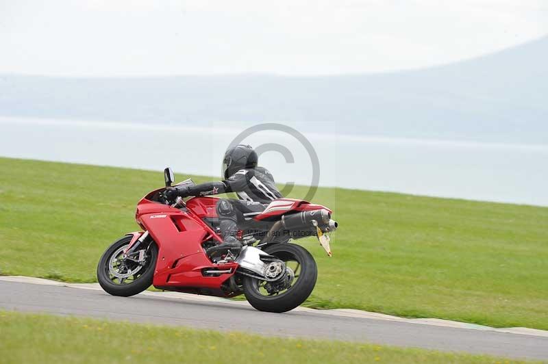 Motorcycle action photographs;anglesey circuit;anglesey trackday photographs;event digital images;eventdigitalimages;no limits trackday;oulton park circuit cheshire;peter wileman photography;trackday;trackday digital images;trackday photos;ty croes circuit wales