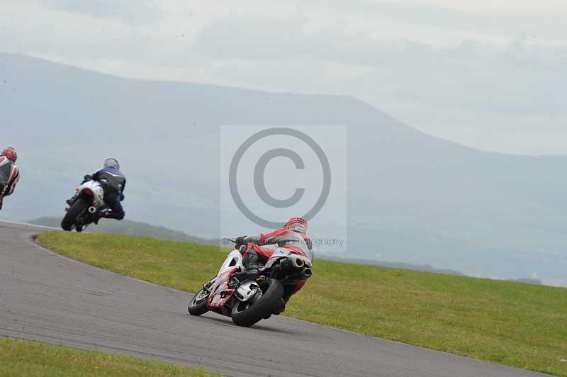 Motorcycle action photographs;anglesey circuit;anglesey trackday photographs;event digital images;eventdigitalimages;no limits trackday;oulton park circuit cheshire;peter wileman photography;trackday;trackday digital images;trackday photos;ty croes circuit wales