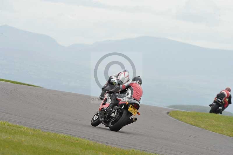 Motorcycle action photographs;anglesey circuit;anglesey trackday photographs;event digital images;eventdigitalimages;no limits trackday;oulton park circuit cheshire;peter wileman photography;trackday;trackday digital images;trackday photos;ty croes circuit wales